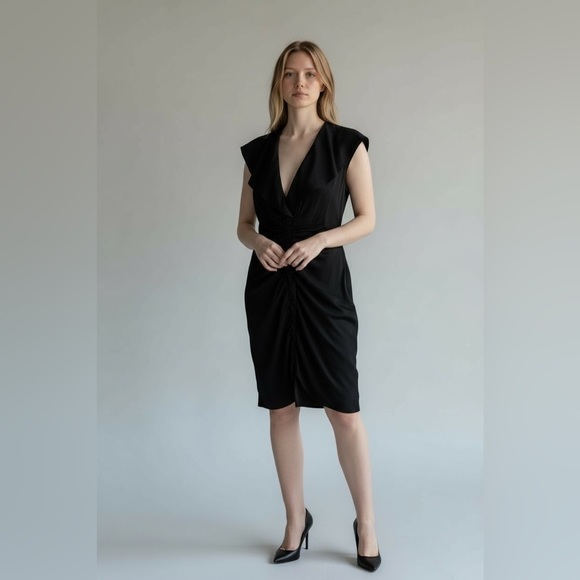 Luisa Cerano Dresses & Skirts - Luisa Cerano Ruched Black Short Sleeve Cocktail Midi Dress